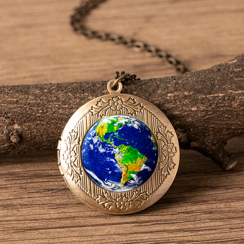 Vintage Bronze Photo Frame Locket Pendant Necklace Earth Panet Globe Glass Necklaces For Women Men
